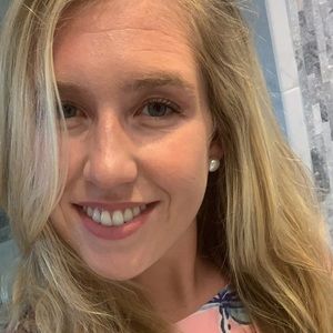 Meet your Posher, Cassandra